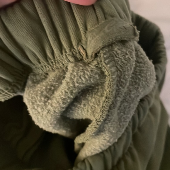 Women’s green sweat pants-brandy Melville - Picture 2 of 2